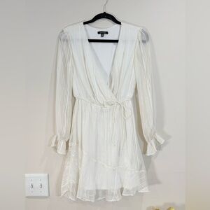 🔥NWOT City Studio White V-Neck Wrap Dress Size XXS 🔥